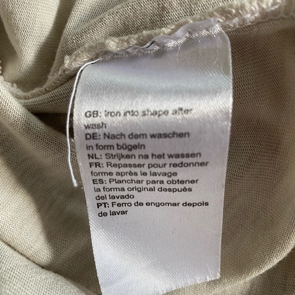 Lace Dress - Picture 5 of 6